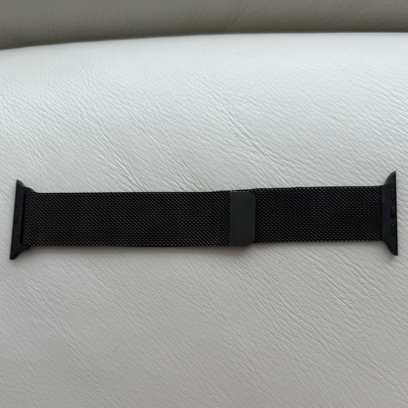 Apple Watch 45mm Natural Milanese Loop -
M/L - Dark Grey Mesh Watch Band - Picture 1 of 4